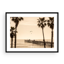 Load image into Gallery viewer, Pier-a-Glider